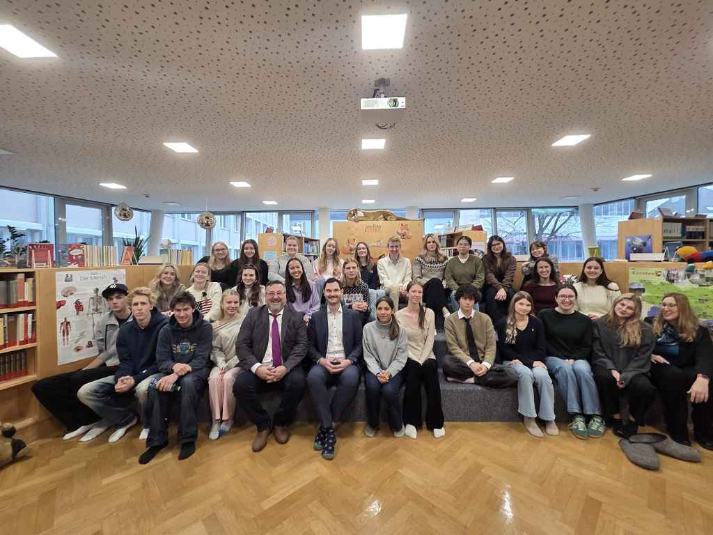 Adventfrühstück des Lehrerkollegiums und Besuch von LR Mag. Peter Reichmann